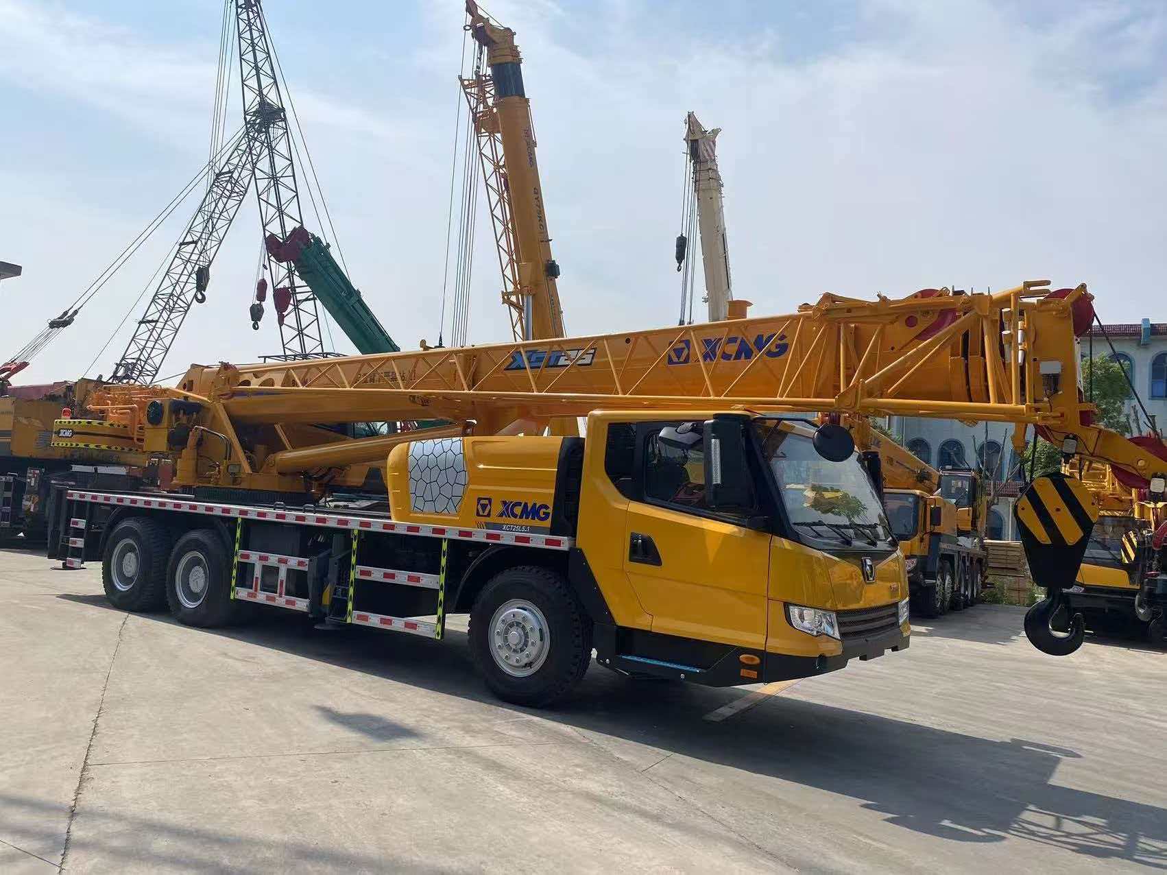 Best Used Truck Cranes for Heavy Lifting: Top Picks and Buying Guide